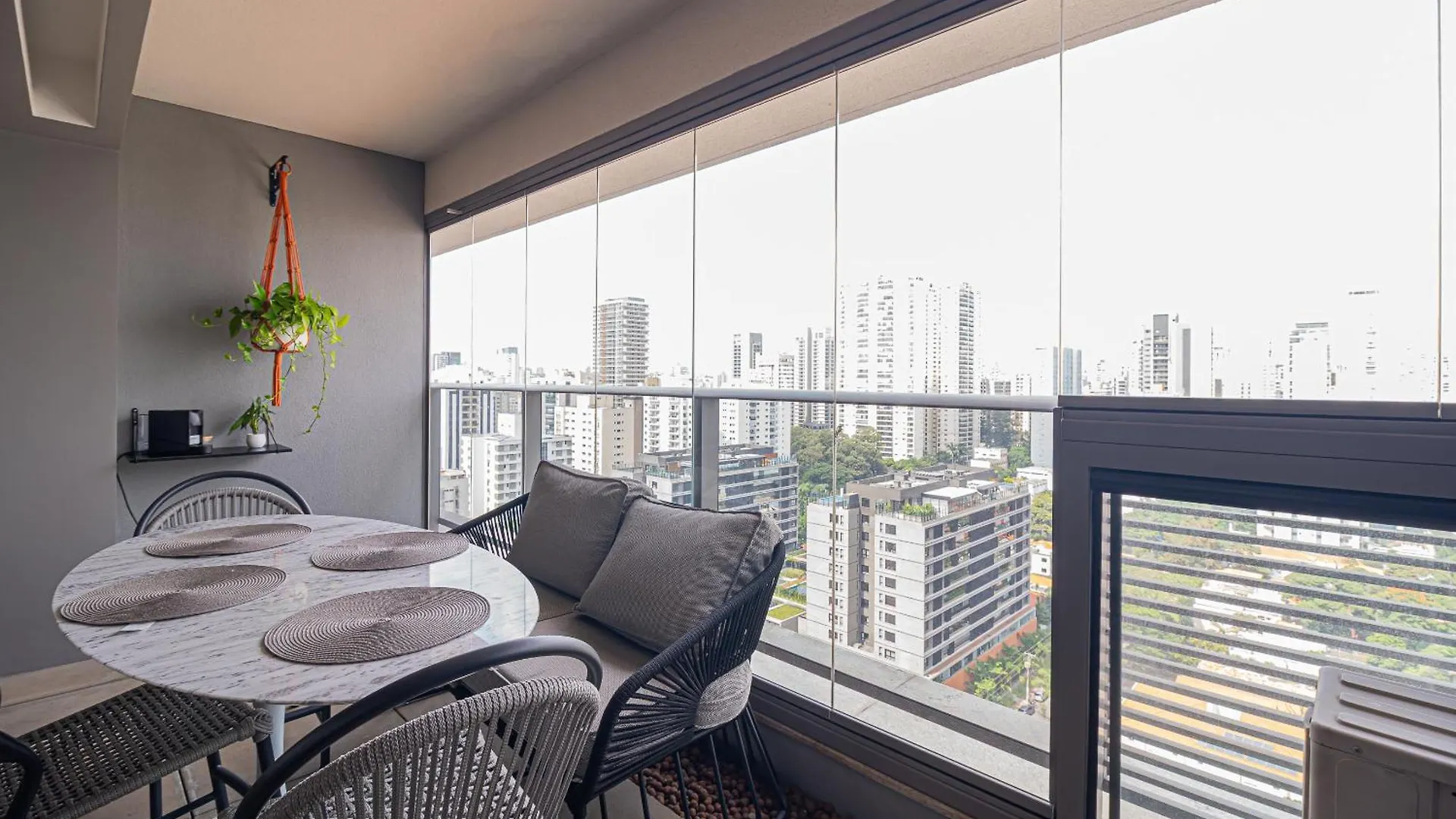 Leque Ar, Wi-Fi, Luxo E Charme Brooklin - Shopping Morumbi Berrini São Paulo
