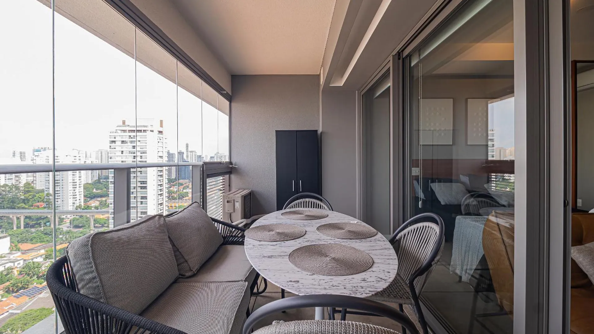 Leque Ar, Wi-Fi, Luxo E Charme Brooklin - Shopping Morumbi Berrini São Paulo